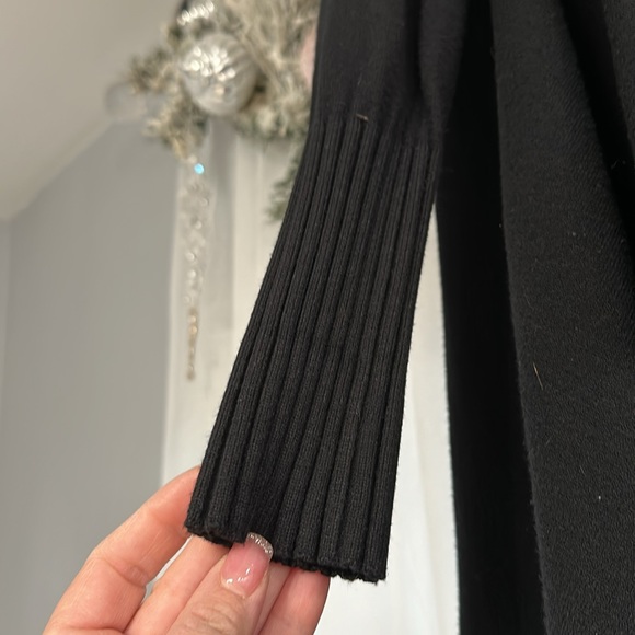 Armani Collezioni sweater - Picture 7 of 12